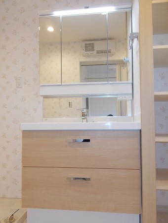 2階から1階へー住まい方を変える為1階を全面リフォーム